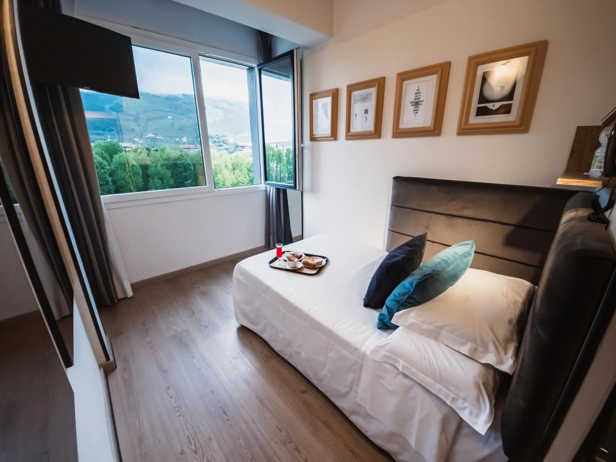 Art Hotel Milano Prato  Exterior photo